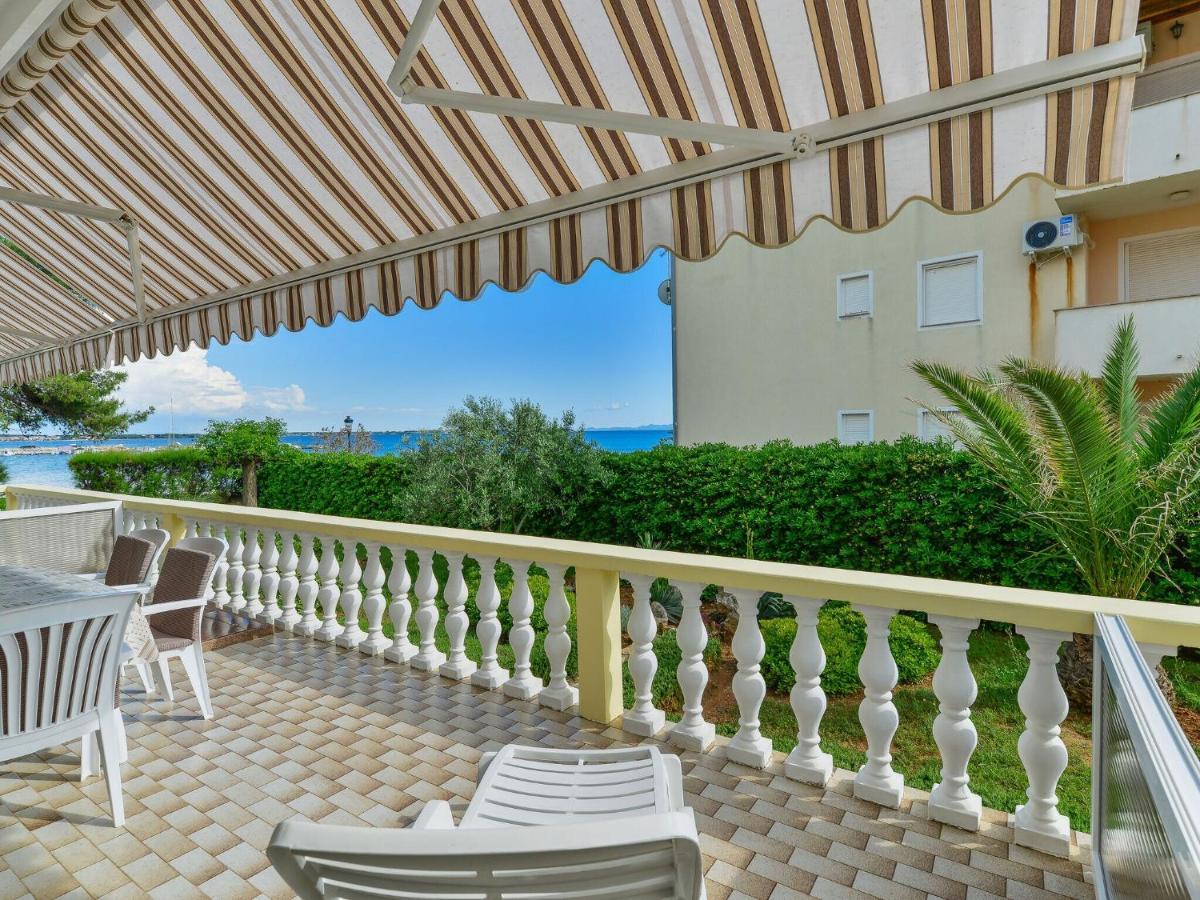 Apartments In House Liveric, In Vir At The Beach Exterior foto